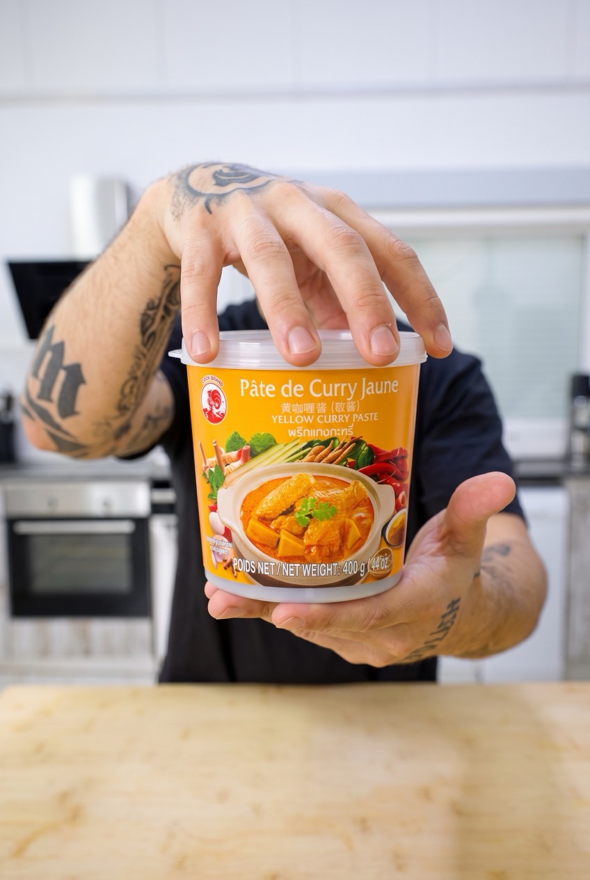 Pasta de curry amarillo tailandesa