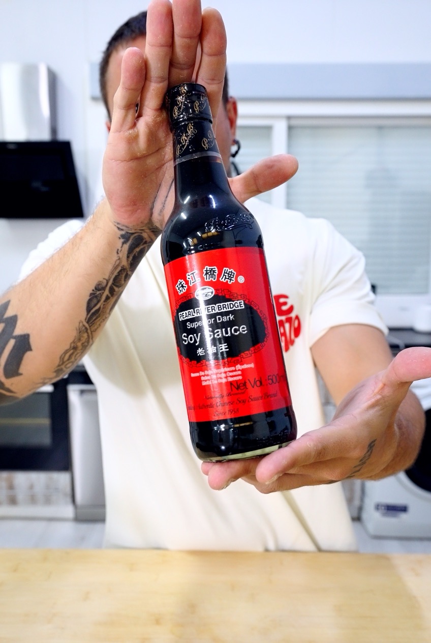 Salsa de soja oscura