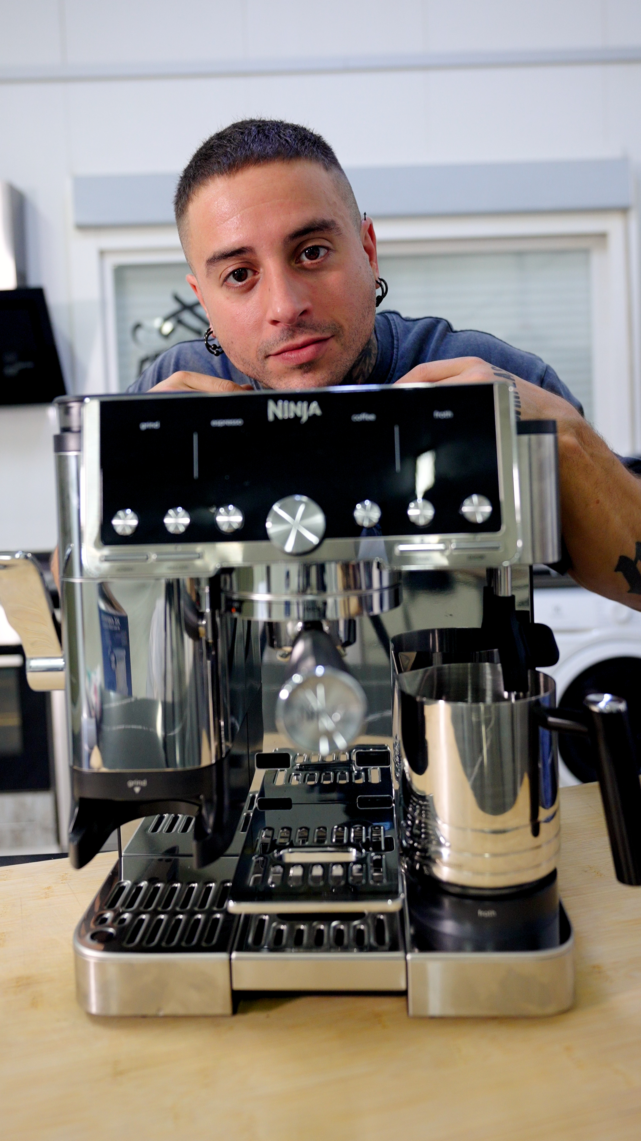 Cafetera Expresso Ninja Luxe Café Pro